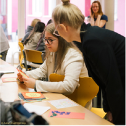 Oesterreichischer-Fonds-zur-Staerkung-Foerderung-von-Frauen-und-Maedchen-210-x-74-mm