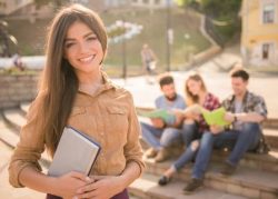 Schueler_innen-Hochschulec-istock_vadimguzhva